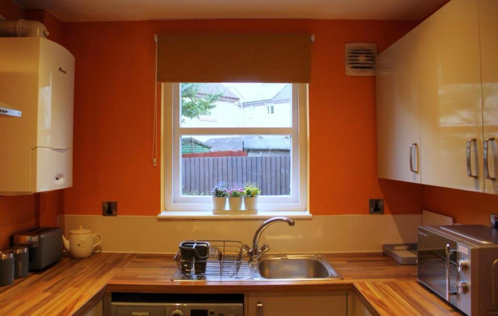 Cheery Craigie Ground Floor Apartment Perth Exterior photo